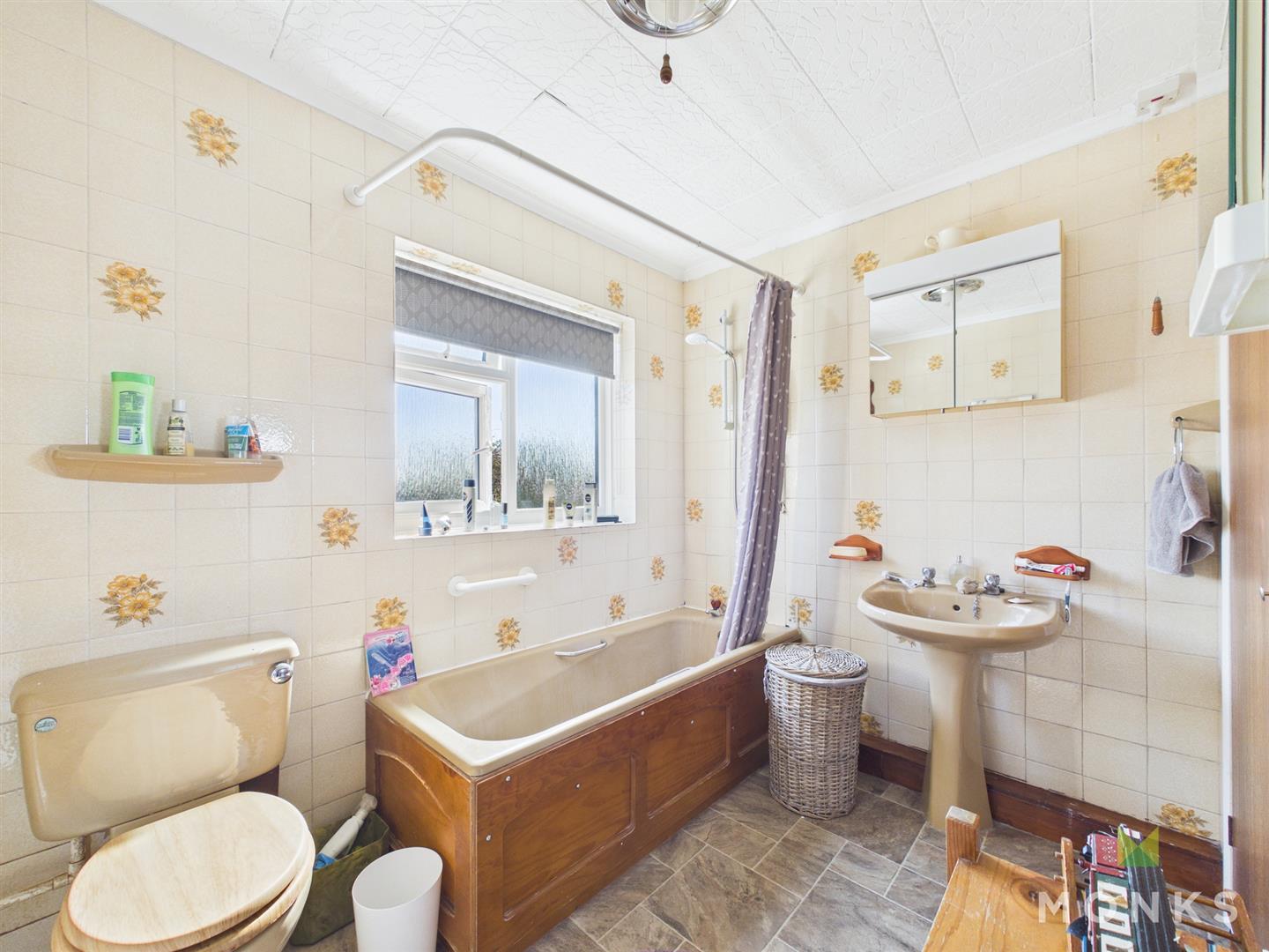 43 Oak Drive, Oswestry, SY11 2RX For Sale